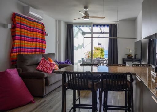 Newly Renovated 2 Bedroom Beachfront House Sitio de Calahonda Extérieur photo