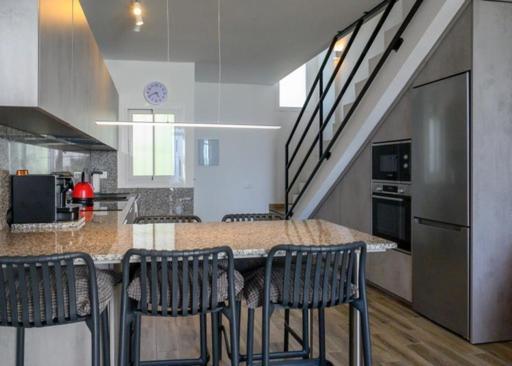 Newly Renovated 2 Bedroom Beachfront House Sitio de Calahonda Extérieur photo